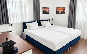 Rooftop City Residence With Underground Parking